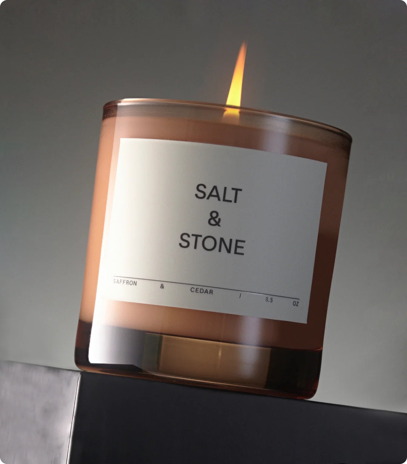 Salt&Stone Candle Saffron & Cedar